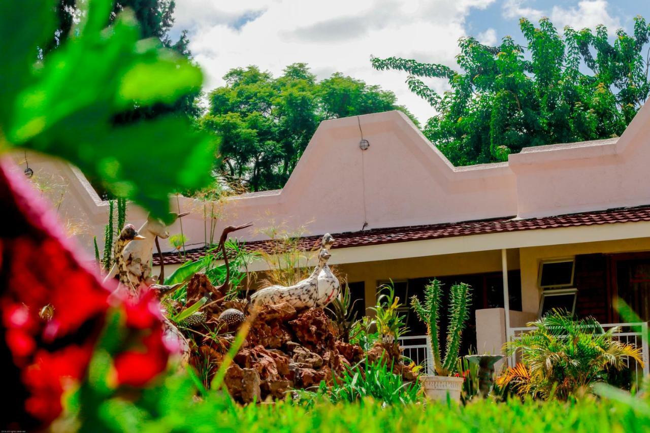 Highlands Lodges & Apartments Harare Buitenkant foto